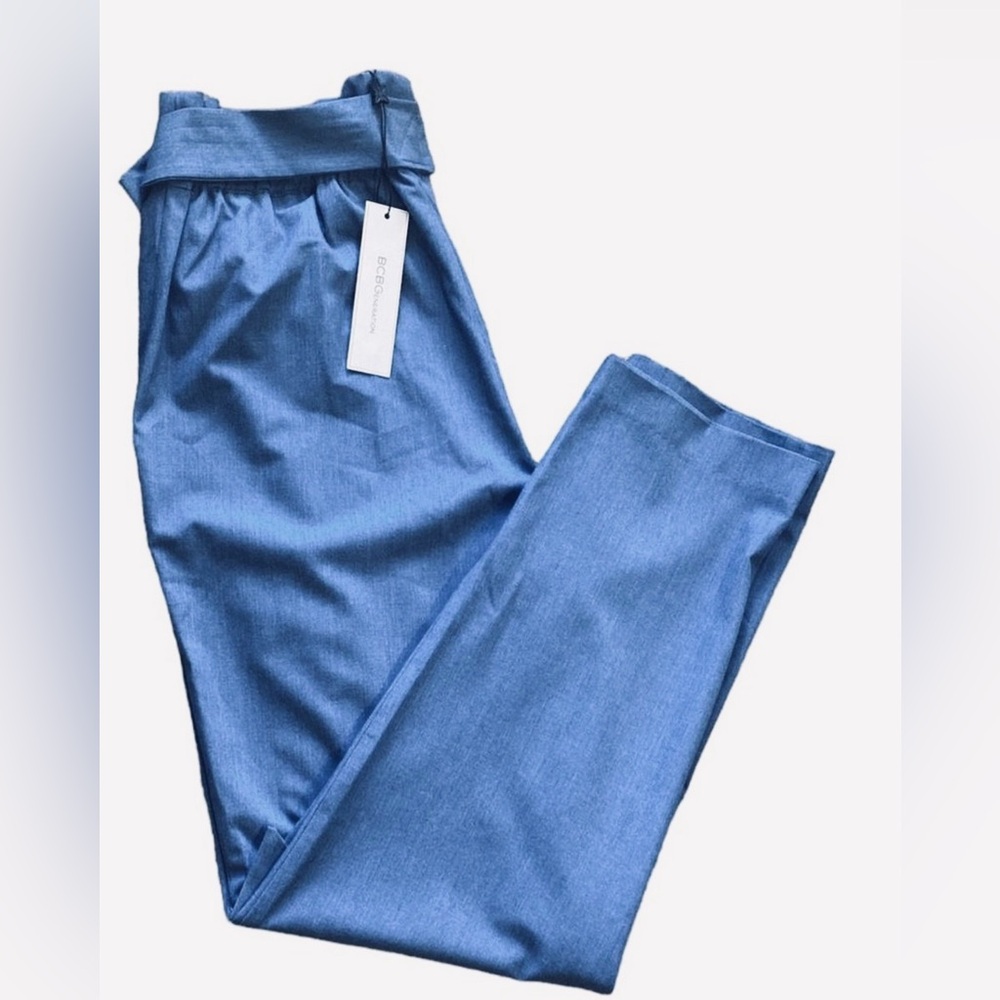 BCBGeneration tapered leg paper bag waist ankle pants, size medium